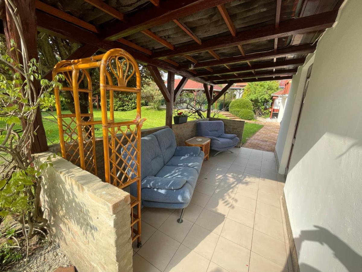 Ketpava Vendeghaz Hotell Igal Exteriör bild