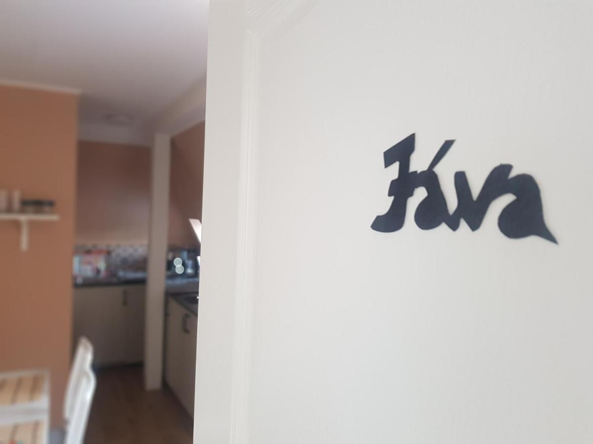 Ketpava Vendeghaz Hotell Igal Exteriör bild