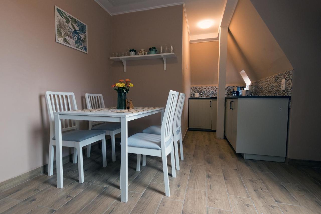 Ketpava Vendeghaz Hotell Igal Exteriör bild