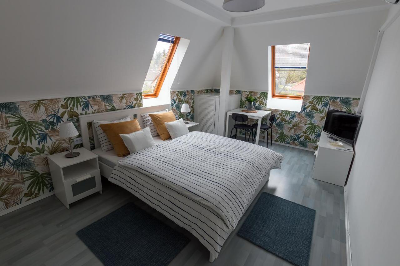 Ketpava Vendeghaz Hotell Igal Exteriör bild
